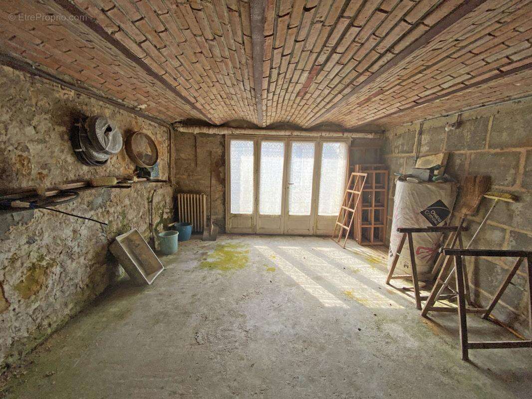 Maison à LE BUISSON-DE-CADOUIN