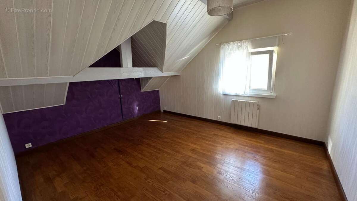 Maison à PONT-DE-ROIDE