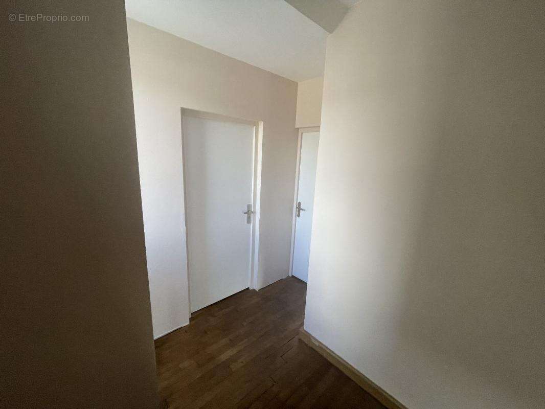 Appartement à OBJAT