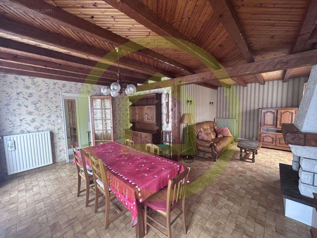 Maison à L&#039;AIGUILLON-SUR-VIE