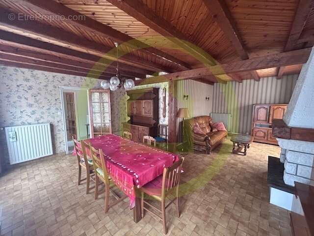 Maison à L&#039;AIGUILLON-SUR-VIE