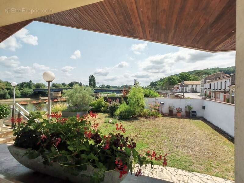 Maison à SAINT-JEAN-DE-BLAIGNAC