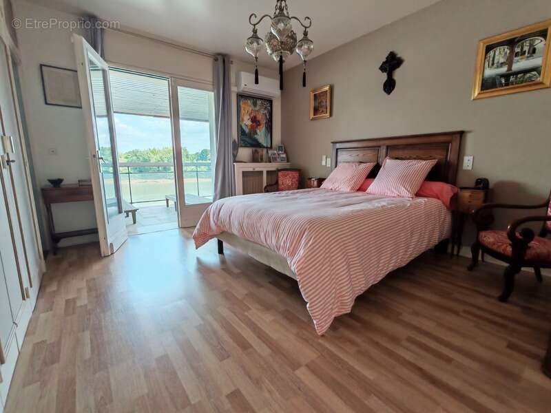 Maison à SAINT-JEAN-DE-BLAIGNAC