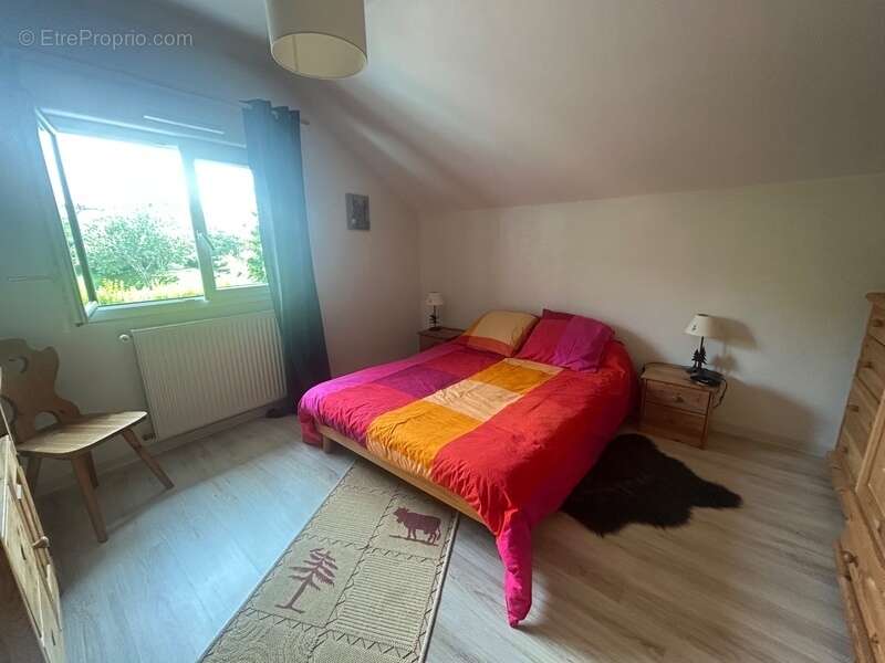 Maison à BRISON-SAINT-INNOCENT