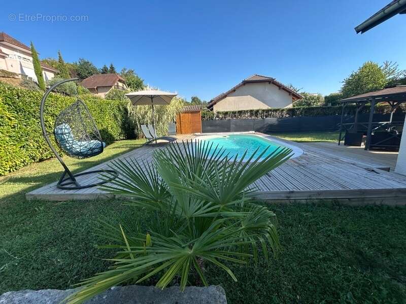 Maison à BRISON-SAINT-INNOCENT