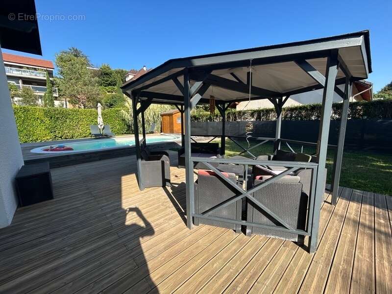 Maison à BRISON-SAINT-INNOCENT