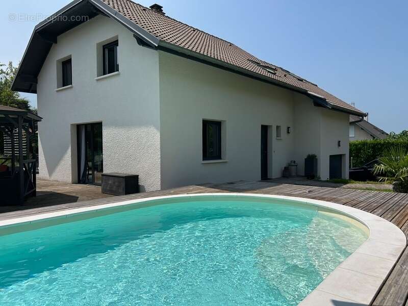 Maison à BRISON-SAINT-INNOCENT