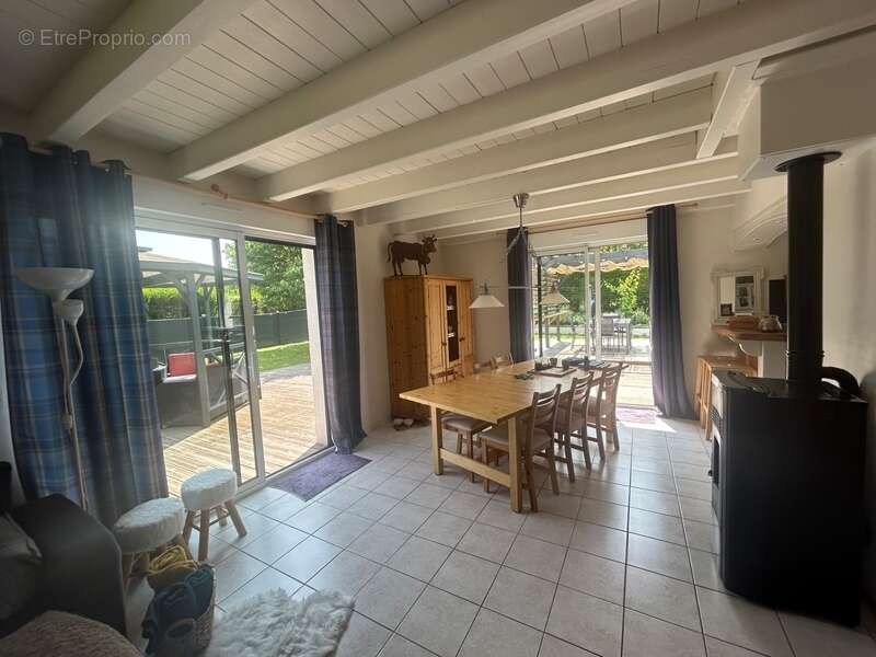 Maison à BRISON-SAINT-INNOCENT