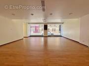 Commerce à LE PONT-DE-BEAUVOISIN