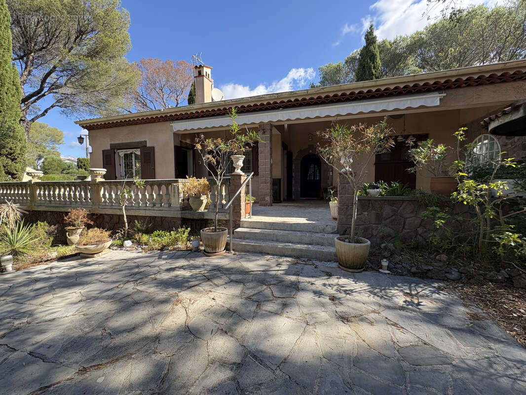 Maison à SAINT-RAPHAEL