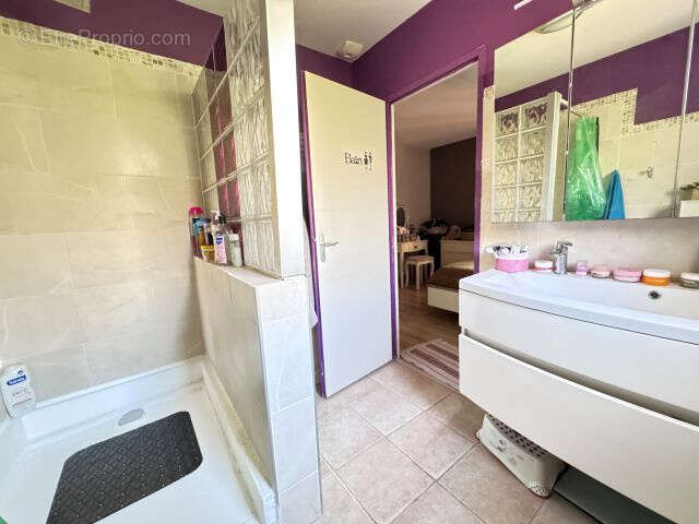 Maison à PEYROLLES-EN-PROVENCE