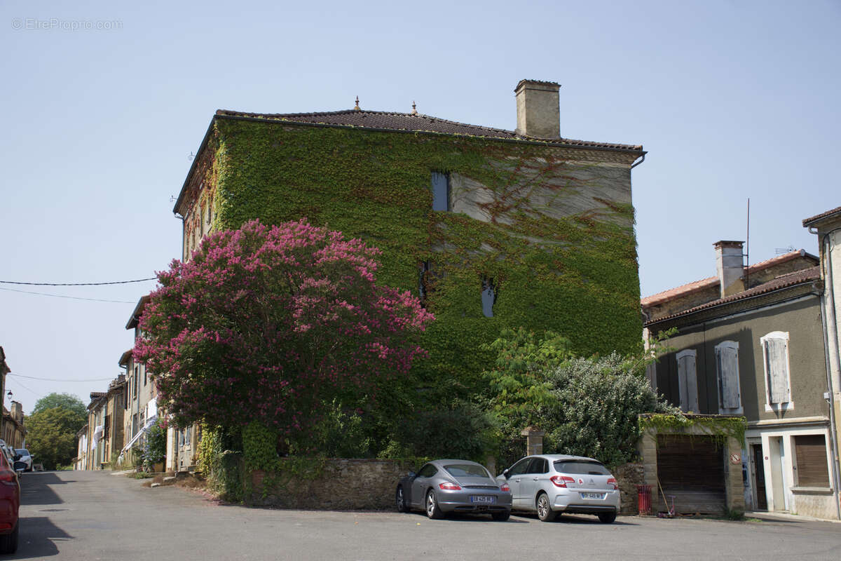 Maison à ESTANG