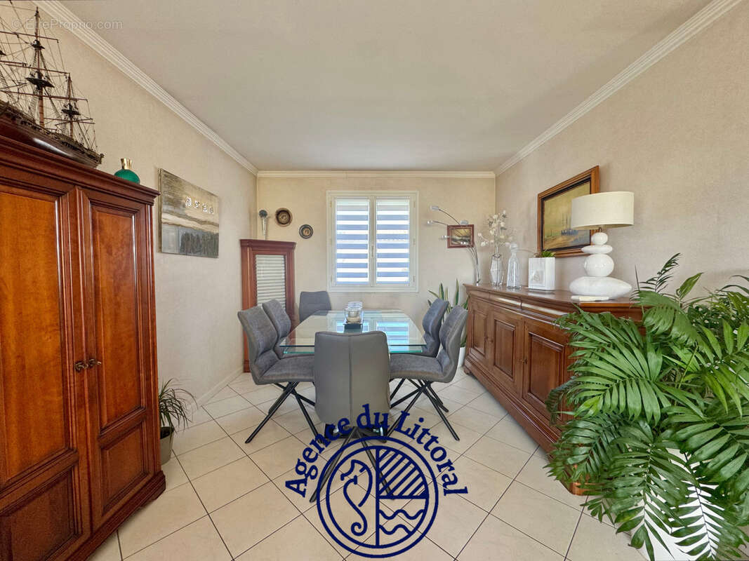 Maison à VAUX-SUR-MER