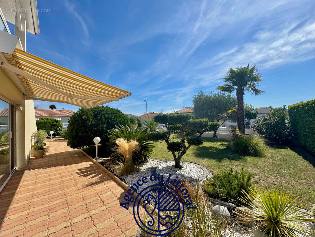 Maison à VAUX-SUR-MER