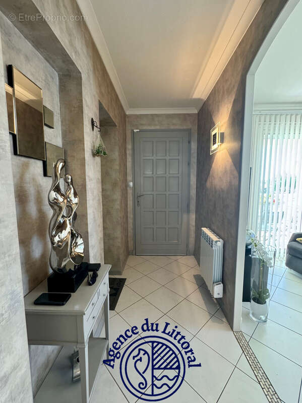 Maison à VAUX-SUR-MER