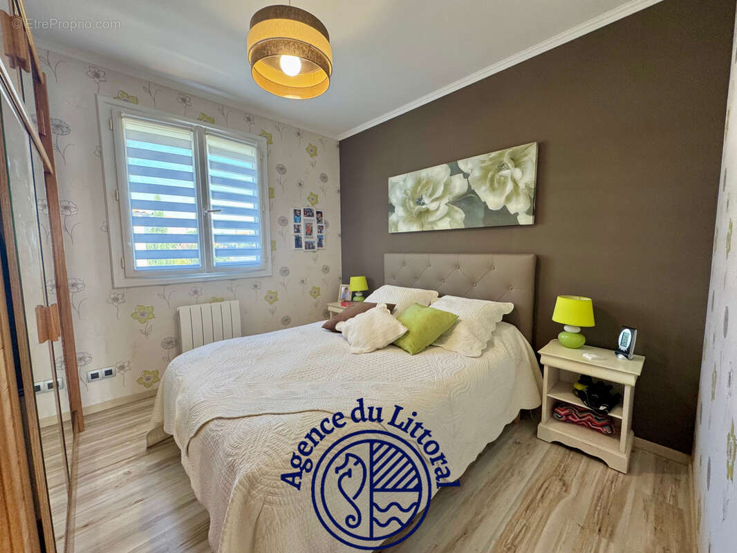 Maison à VAUX-SUR-MER