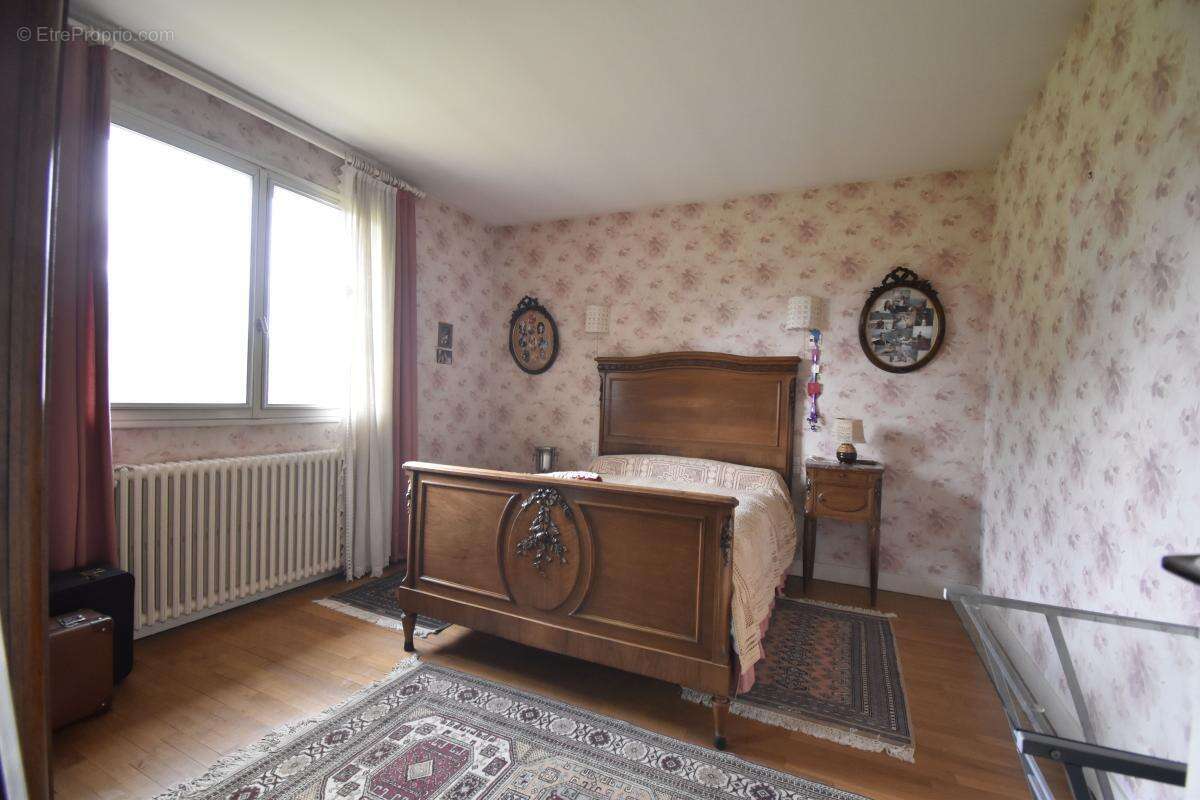 Maison à COSNE-COURS-SUR-LOIRE