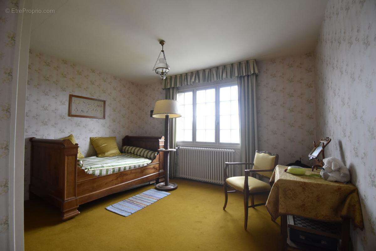 Maison à COSNE-COURS-SUR-LOIRE