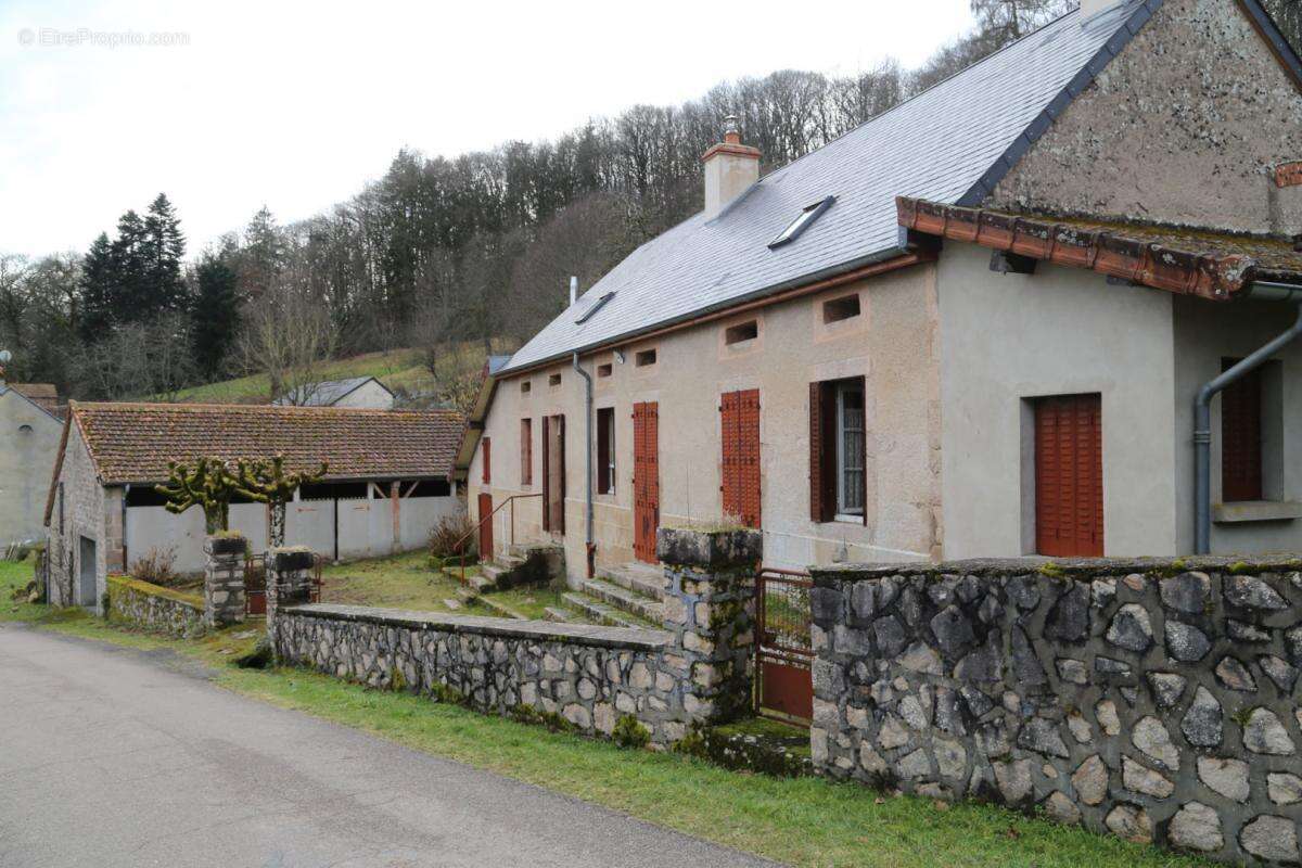 Maison à LA COMELLE
