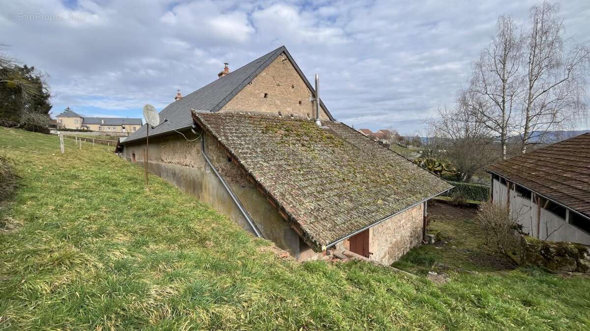 Maison à LA COMELLE