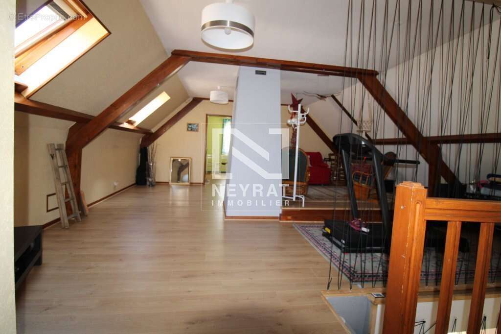 Maison à PIERRE-DE-BRESSE