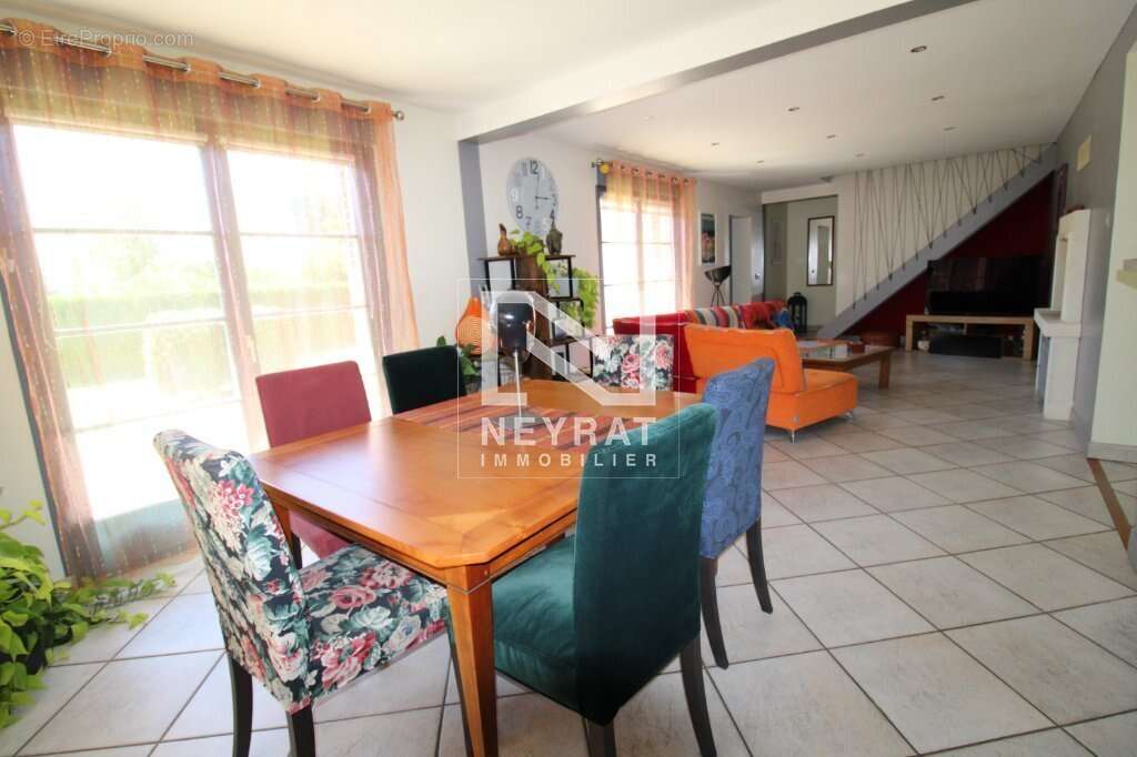 Maison à PIERRE-DE-BRESSE