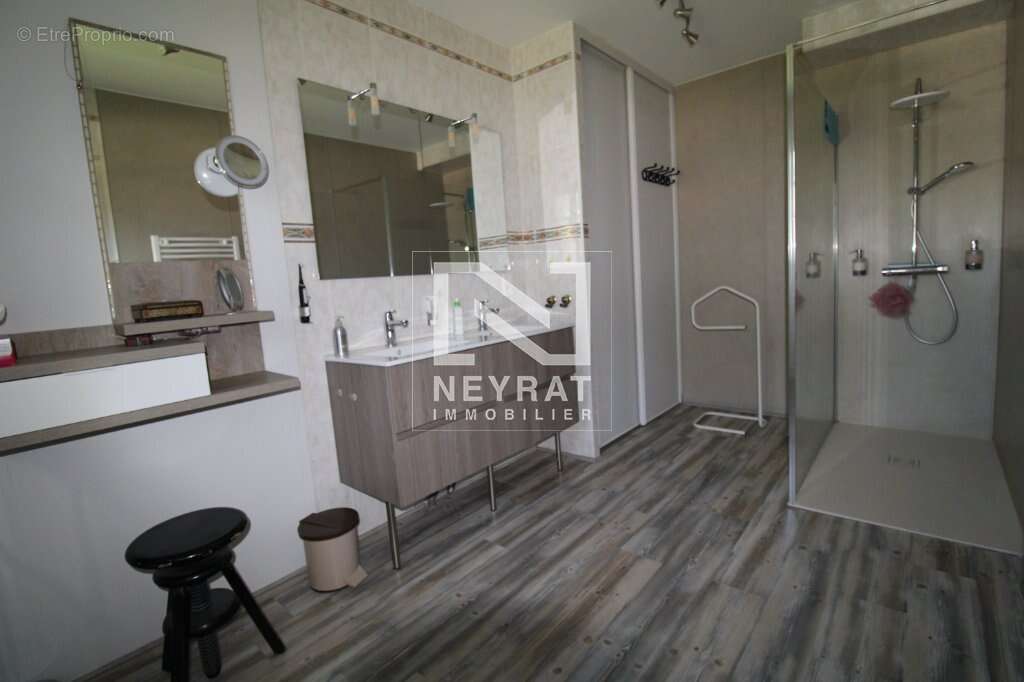 Maison à PIERRE-DE-BRESSE