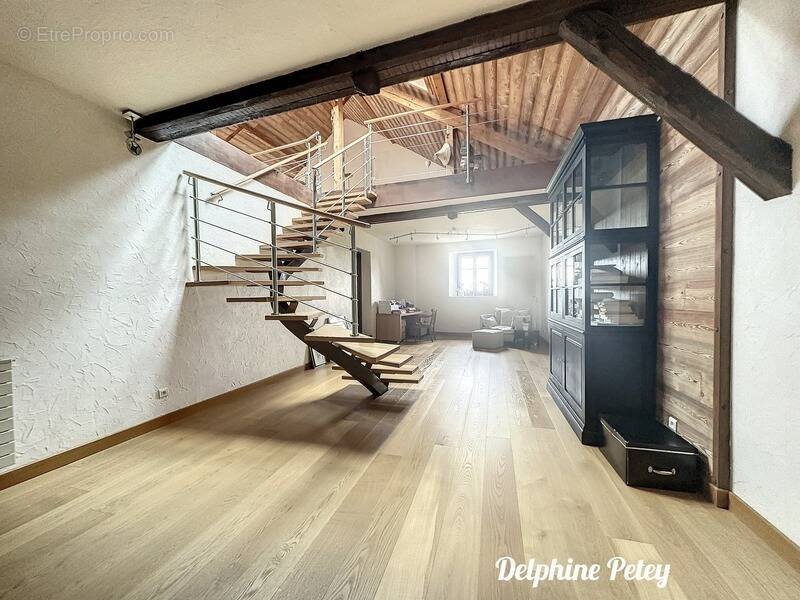 Maison à ARTHAZ-PONT-NOTRE-DAME