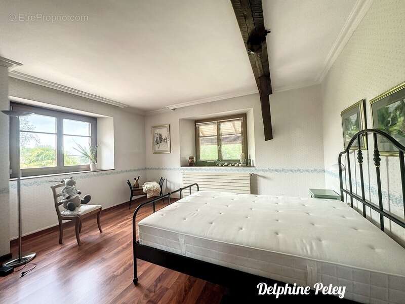 Maison à ARTHAZ-PONT-NOTRE-DAME