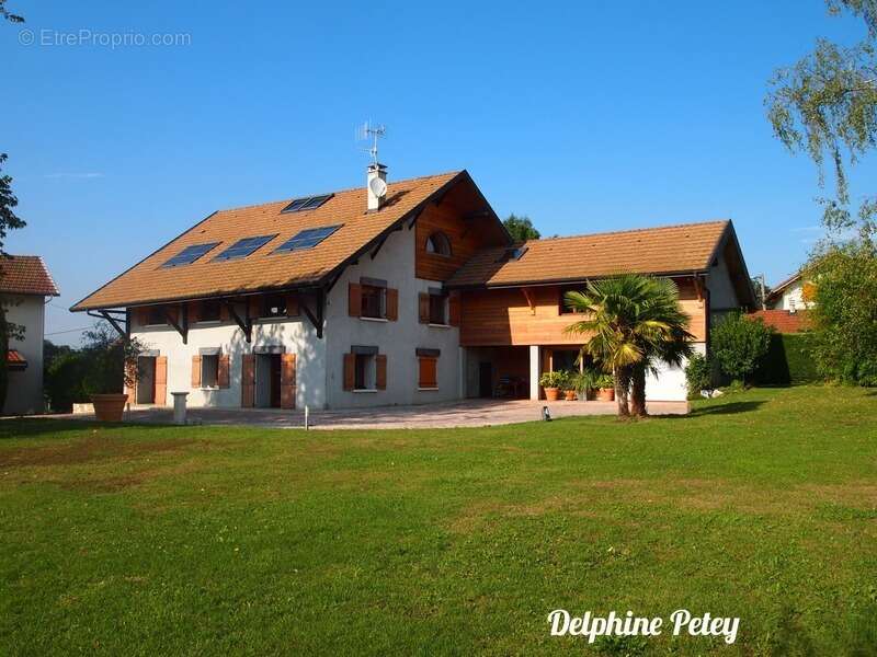 Maison à ARTHAZ-PONT-NOTRE-DAME