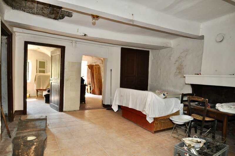 Appartement à MEAILLES