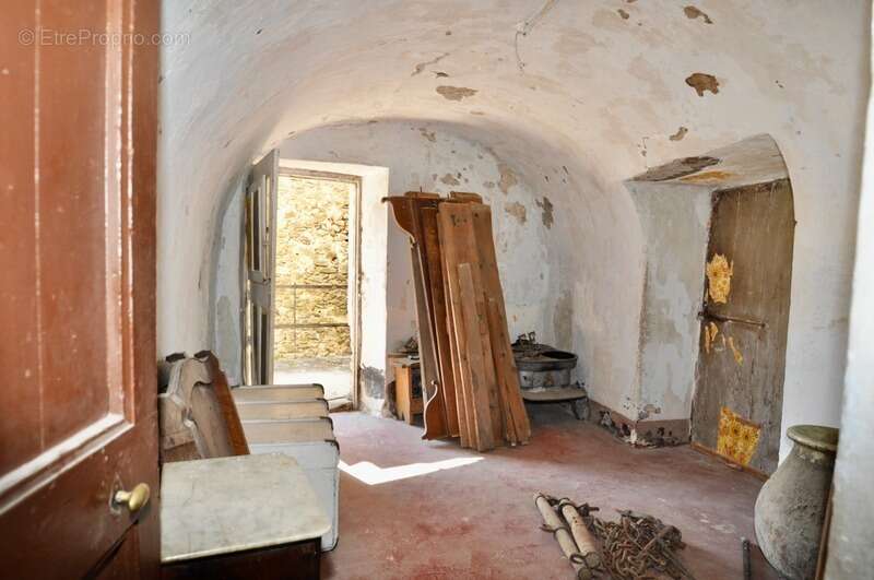 Appartement à MEAILLES