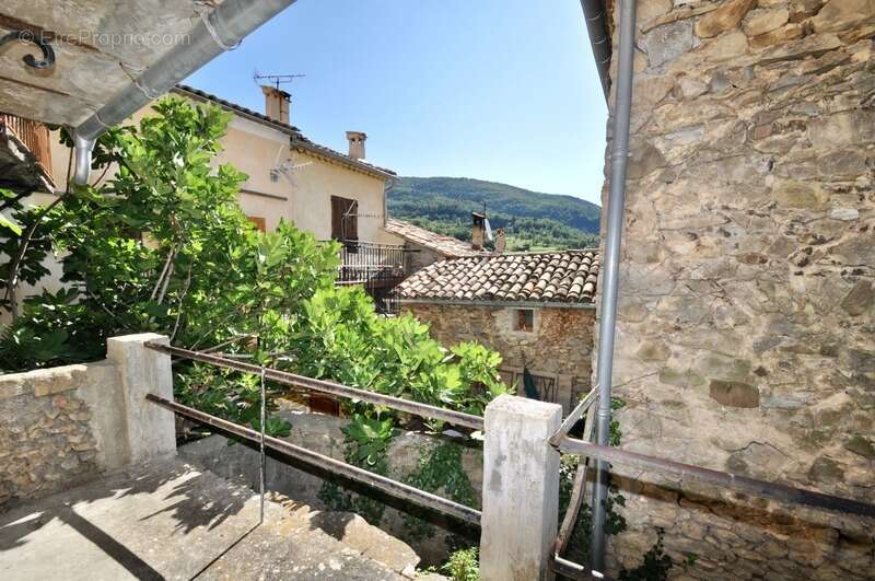 Appartement à MEAILLES