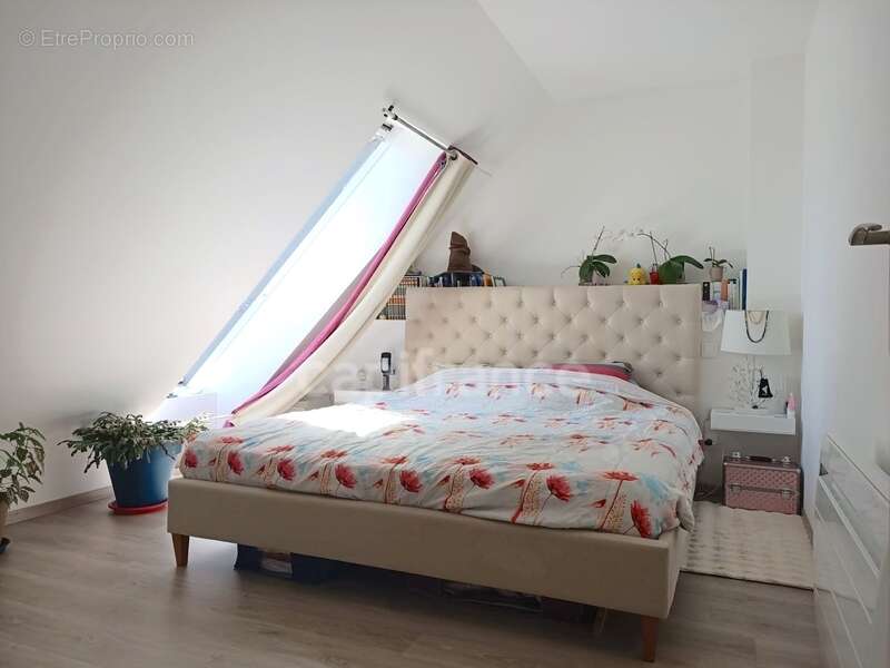 Maison à VILLENEUVE-SUR-YONNE