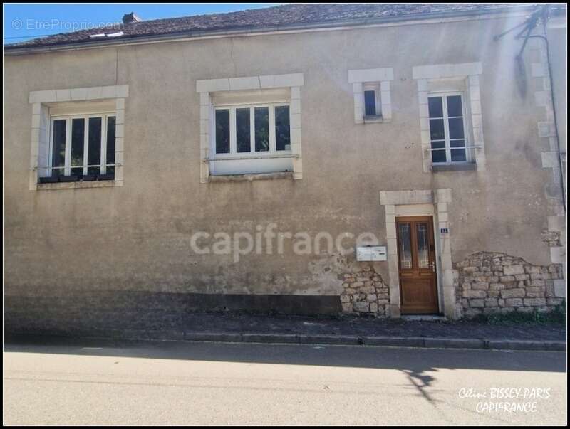 Maison à COURSON-LES-CARRIERES