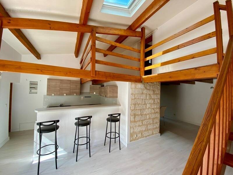 Appartement à MAUGUIO