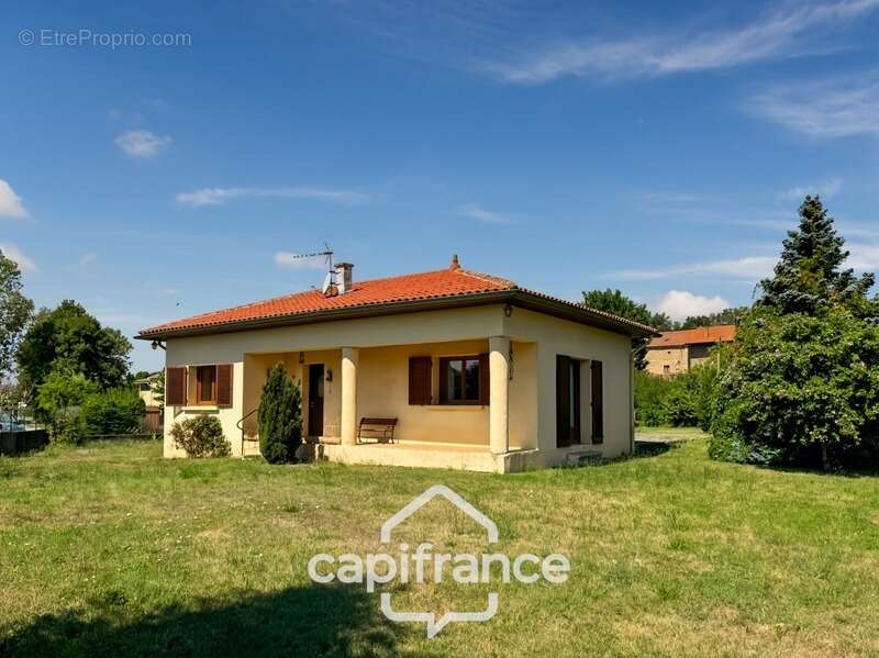 Maison à LA MOTTE-DE-GALAURE