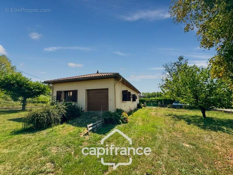 Maison à LA MOTTE-DE-GALAURE