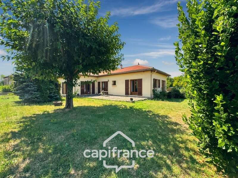 Maison à LA MOTTE-DE-GALAURE