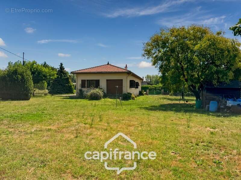 Maison à LA MOTTE-DE-GALAURE