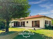 Maison à LA MOTTE-DE-GALAURE