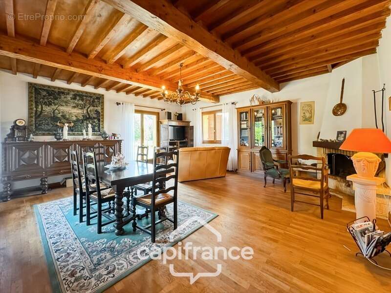 Maison à LA MOTTE-DE-GALAURE