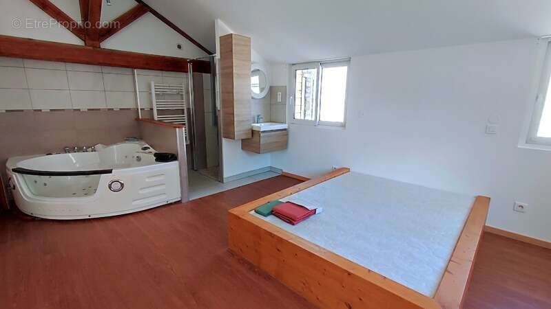 Maison à FLEUREY-SUR-OUCHE