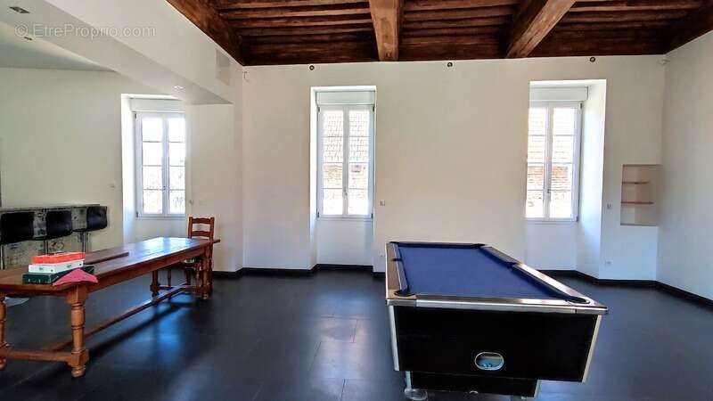 Maison à FLEUREY-SUR-OUCHE