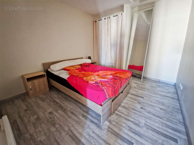 Maison à SAINT-JEAN-D&#039;ANGELY