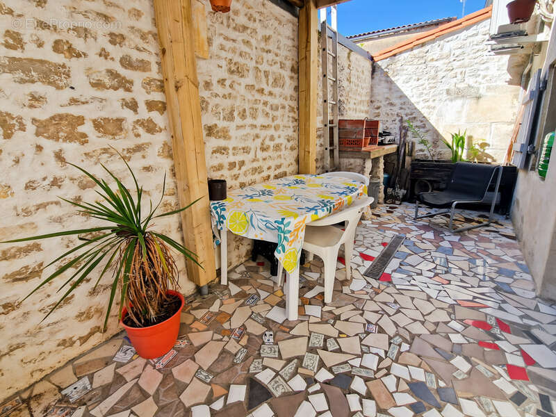 Maison à SAINT-JEAN-D&#039;ANGELY