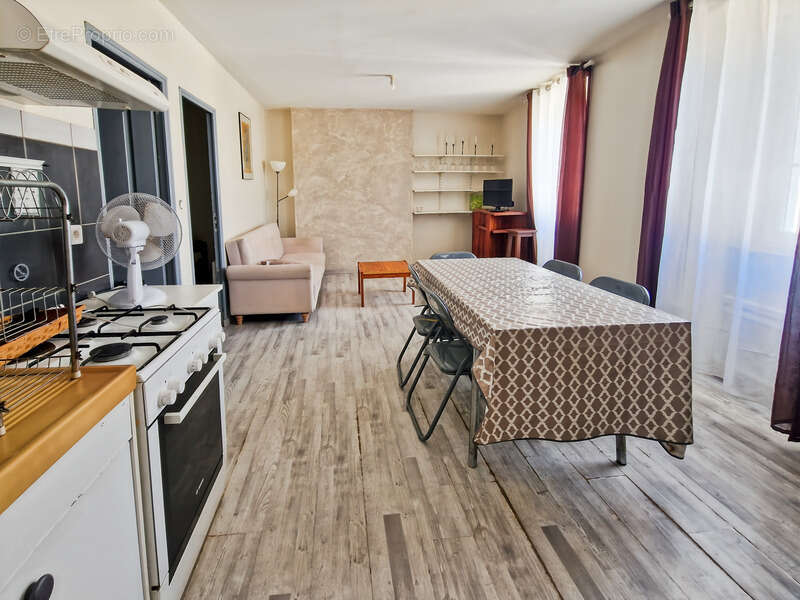 Maison à SAINT-JEAN-D&#039;ANGELY