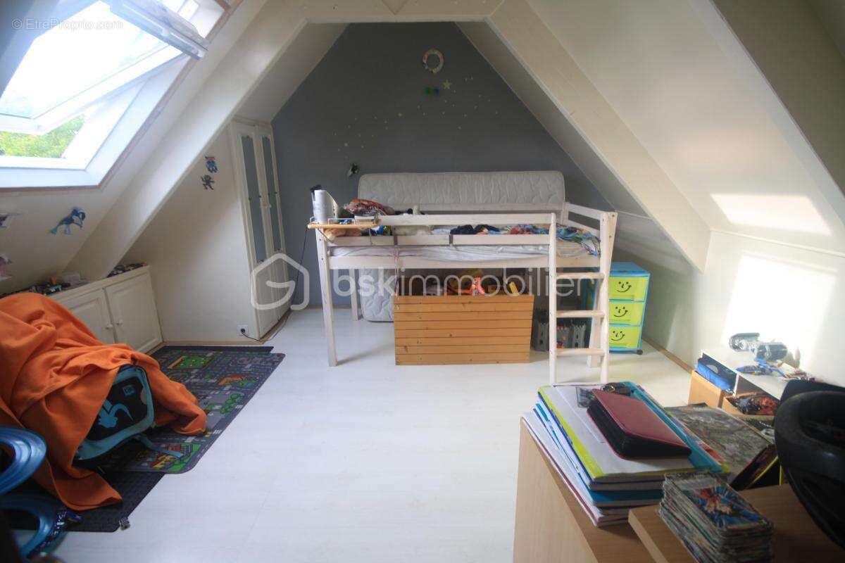 Maison à D&#039;HUISON-LONGUEVILLE