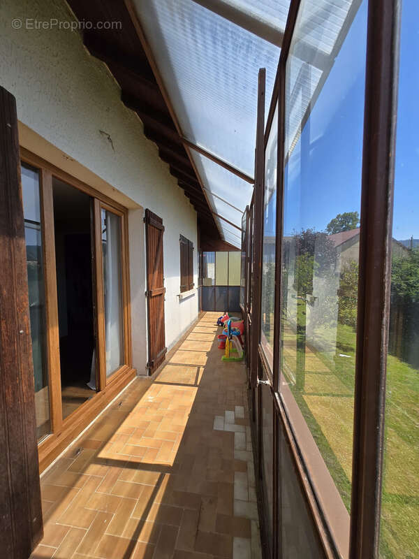 Maison à ARC-SOUS-CICON