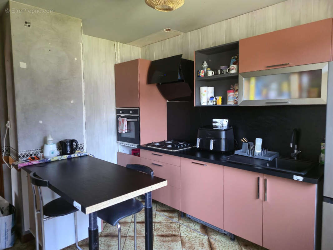 Maison à ARC-SOUS-CICON